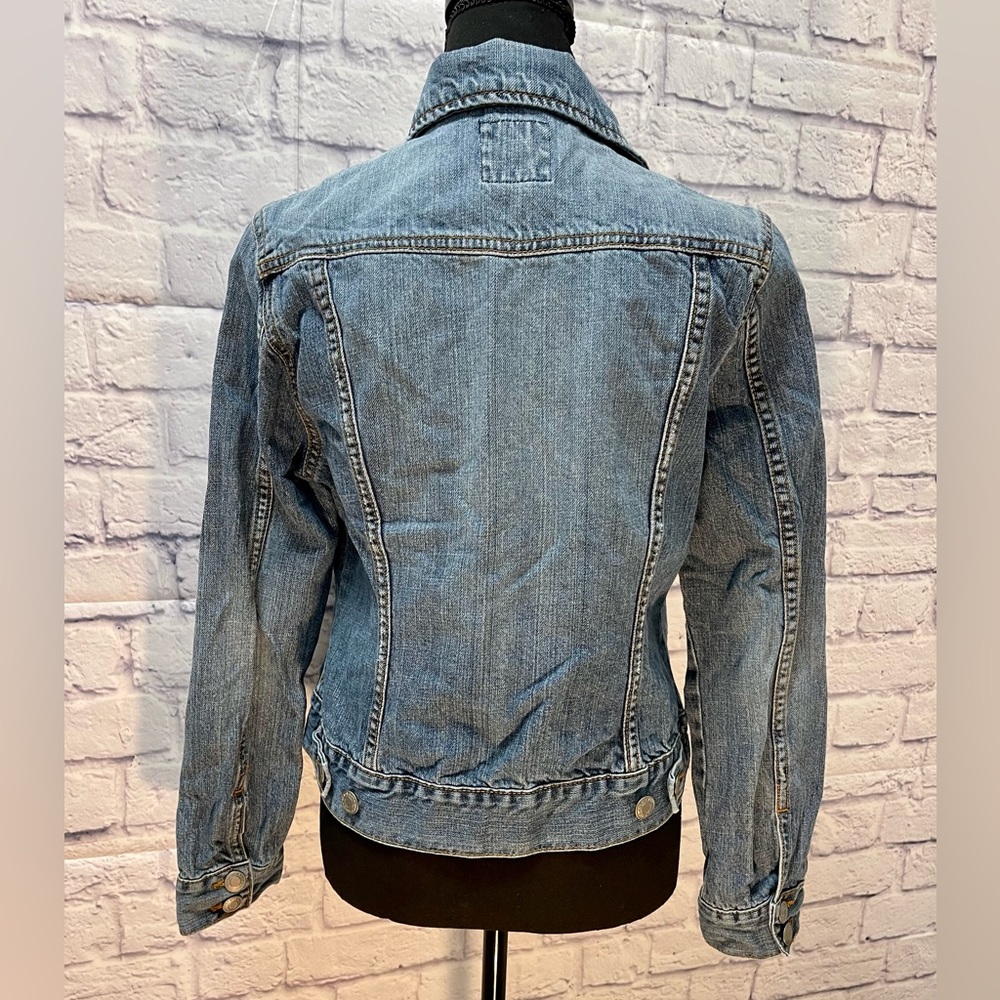 Old Navy Denim Jacket Women’s - Picture 3 of 9